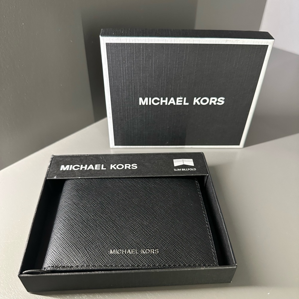 Michael Kors Men’s Wallet BNWT black Bi-fold